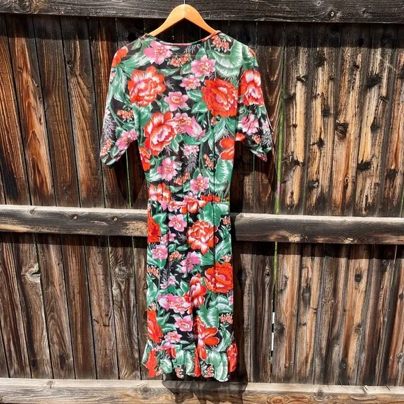 Floral Green and Red Women's Dress - Picture 4 of 5